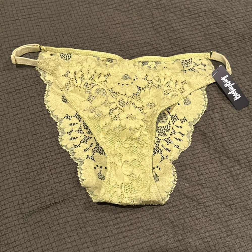 NWT women’s lace underwear